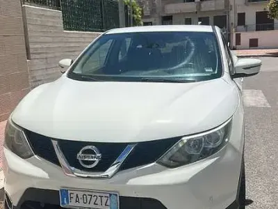 Usata Nissan Qashqai Tekna 150 CV (110 kW) 2015 SUV