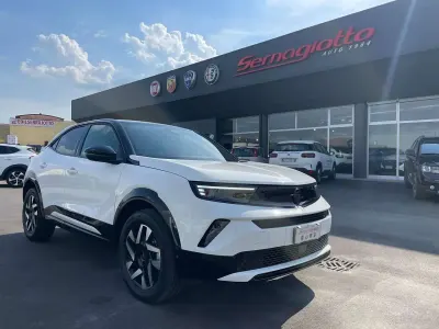Usata Opel Mokka 131 CV (96 kW) 2025 Bianco SUV