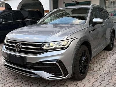 Usata VW Tiguan Allspace R-line 200 CV (147 kW) 2022 Grigio SUV