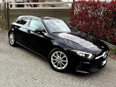 Usata Mercedes A180 116 CV (85 kW) 2019 Nero Berlina