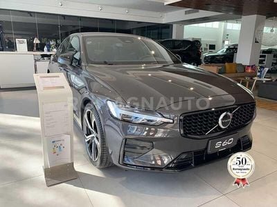 Usata Volvo S60 Plus 197 CV (144 kW) 2023 Grigio scuro Berlina