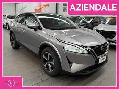 Usata Nissan Qashqai N-Connecta 140 CV (102 kW) 2024 Grigio SUV