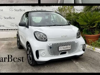 Begagnad Smart ForTwo Coupé Passion 41 kW (56 HK) 2021 Vit Halvkombi