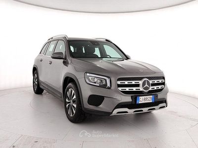 Usata Mercedes GLB200 163 CV (119 kW) 2022 Grigio SUV