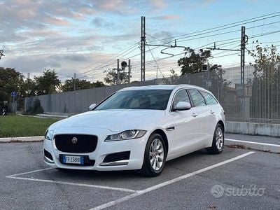 Usata Jaguar XF Sportbrake Prestige 180 CV (132 kW) 2018 Bianco Station wagon