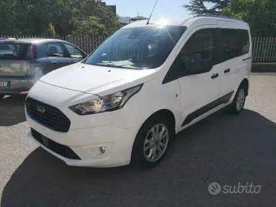 Usata Ford Tourneo Connect Titanium 101 CV (74 kW) 2020 Bianco Monovolume