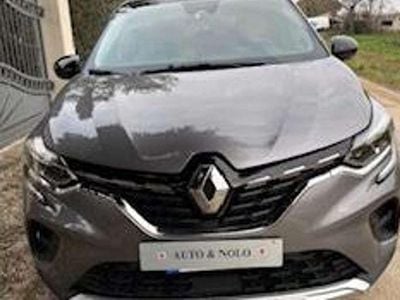 Grigio Usata 2022 Renault Captur Zen SUV | 16.900 € (Buon prezzo)