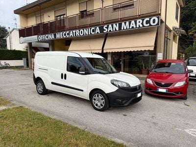 Usata Fiat Doblò 105 CV (77 kW) 2020 Bianco Monovolume