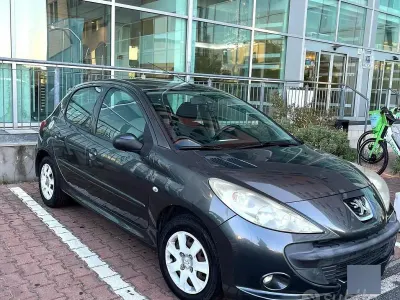 Usata Peugeot 206+ 75 CV (55 kW) 2011 Grigio Utilitaria