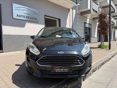 Usata Ford Fiesta Titanium 75 CV (55 kW) 2017 Nero Berlina