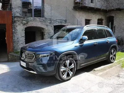 Usado Mercedes EQB300 139 kW (189 CV) 2022 Azul SUV