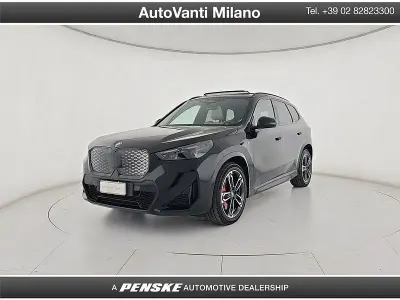 Usata BMW iX1 M Sport 150 kW (204 CV) 2025 Nero SUV
