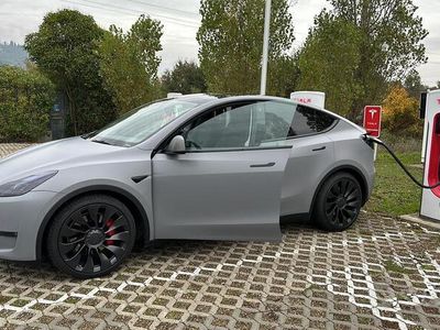 usata Tesla Model Y performance Wrappata - AP full