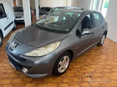 Usata Peugeot 207 73 CV (53 kW) 2009 Grigio Berlina