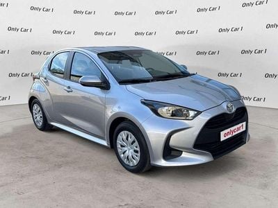 Usata Toyota Yaris Hybrid Active 116 CV (85 kW) 2025 Grigio Utilitaria