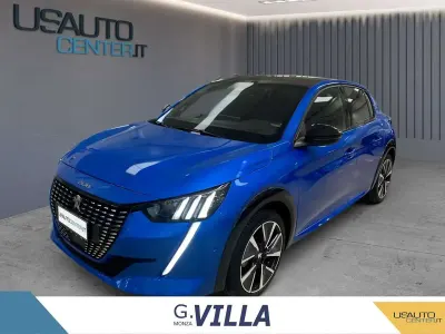 Usata Peugeot e-208 GT 100 kW (136 CV) 2022 Blu/azzurro Utilitaria