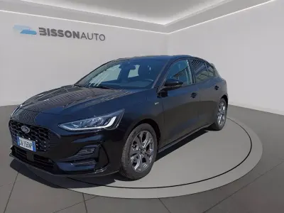 Usata Ford Focus ST-Line 125 CV (91 kW) 2023 Nero met. Berlina