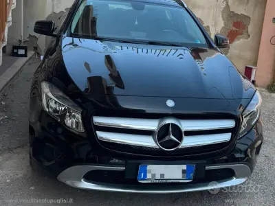 Usata Mercedes GLA200 136 CV (100 kW) 2015 Nero SUV