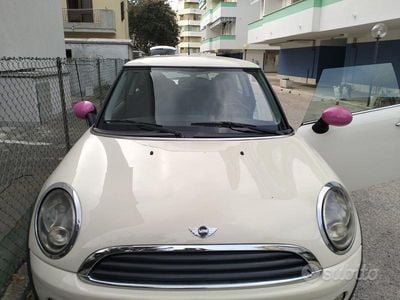 Usata Mini Cooper 75 CV (55 kW) 2010 Bianco Utilitaria
