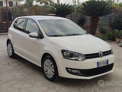 Usata VW Polo Comfortline 75 CV (55 kW) 2013 Bianco Utilitaria
