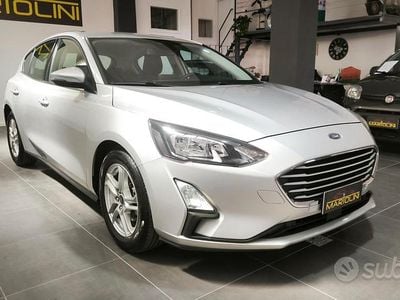 Begagnad Ford Focus 120 HK (88 kW) 2020 Grå Sedan