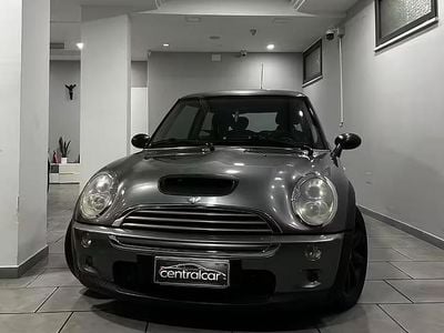 Usata Mini Cooper S 170 CV (125 kW) 2005 Grigio Utilitaria