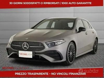 Usata Mercedes A180 AMG Line Premium Plus 116 CV (85 kW) 2024 Grigio Berlina