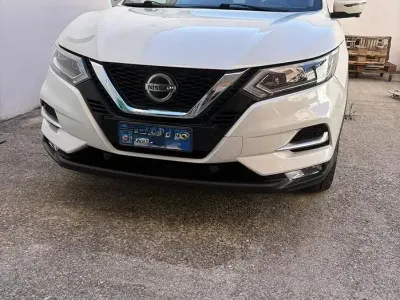 Usata Nissan Qashqai N-Connecta 116 CV (85 kW) 2019 Bianco SUV