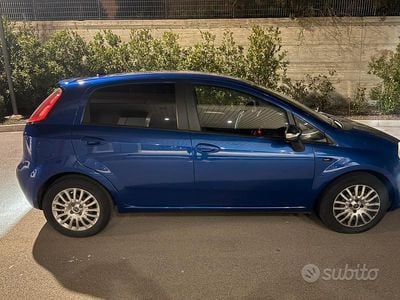Usata Fiat Grande Punto 95 CV (69 kW) 2011 Blu Utilitaria