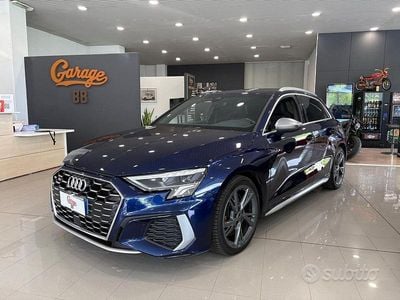 Usata Audi S3 Design 310 CV (228 kW) 2023 Blu navarra metallizzato Berlina