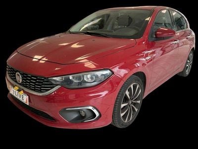 Usata Fiat Tipo Lounge 95 CV (69 kW) 2018 Rosso Berlina