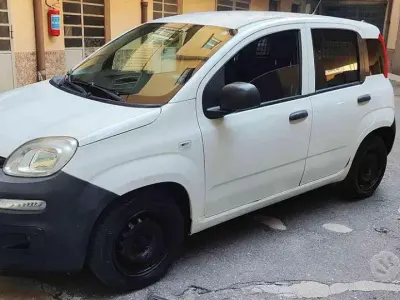 Usata Fiat Panda Pop 69 CV (50 kW) 2018 Bianco pastello Utilitaria