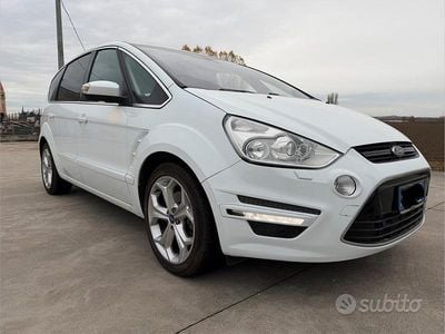 Usata Ford S-MAX Titanium 2014 Bianco Monovolume