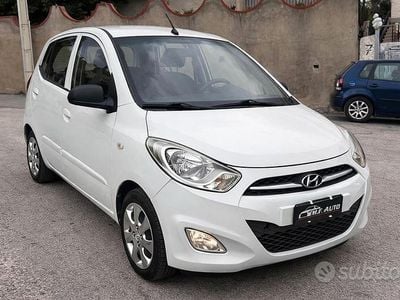 Bianco Usata 2014 Hyundai i10 Edition Utilitaria | 4850 € (Buon prezzo)