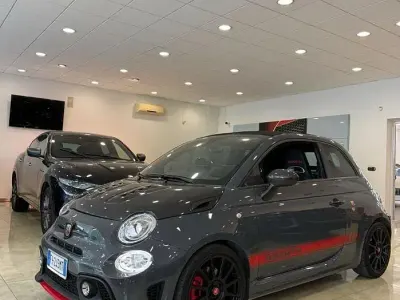 Usata Abarth 695C 165 CV (121 kW) 2017 Grigio Cabrio