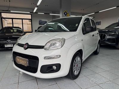 Usata Fiat Panda Lounge 80 CV (58 kW) 2016 Bianco Utilitaria