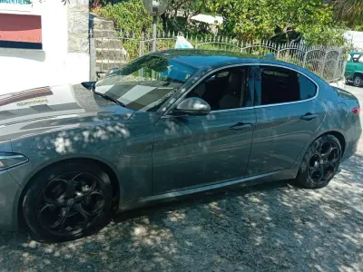 Usata Alfa Romeo Giulia Tech Edition 160 CV (117 kW) 2019 Berlina