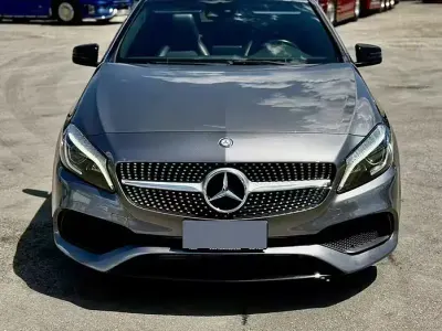 Usata Mercedes 180 Premium 109 CV (80 kW) 2017 Grigio Berlina