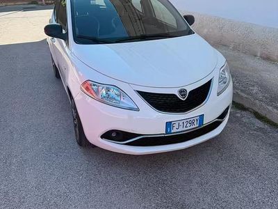 Usata Lancia Ypsilon 69 CV (50 kW) 2018 Utilitaria