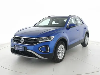 Usata VW T-Roc Life 150 CV (110 kW) 2022 Ravenna blue metallizzato SUV