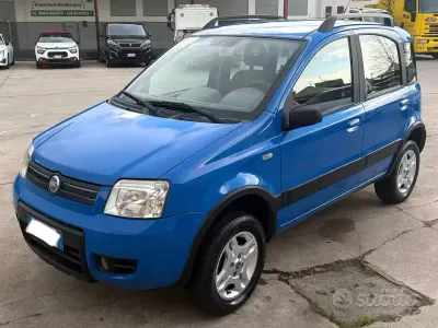 Usata Fiat Panda 4x4 69 CV (50 kW) 2007 Blu Utilitaria