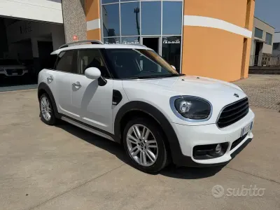 Usata Mini Cooper D Countryman Business 150 CV (110 kW) 2019 Bianco SUV