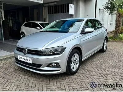 Usata VW Polo Comfortline 90 CV (66 kW) 2018 Reflex silver met. Utilitaria