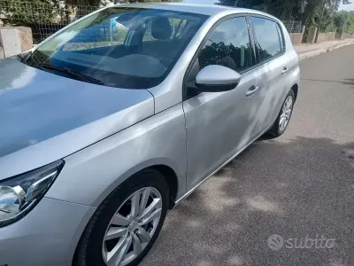 Usata Peugeot 308 120 CV (88 kW) 2016 Berlina