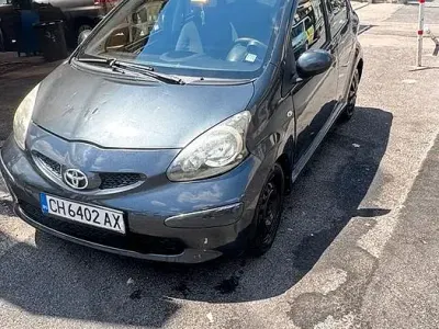 Usata Toyota Aygo 54 CV (39 kW) 2007 Grigio Utilitaria