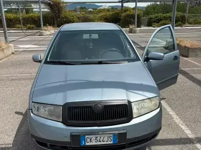 Usata Skoda Fabia 64 CV (47 kW) 2004 Grigio Berlina