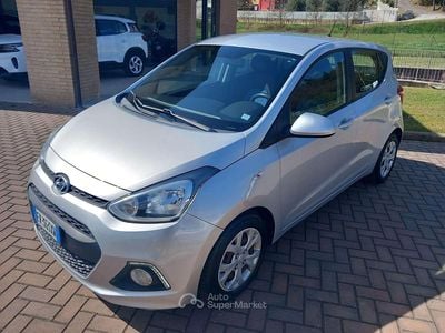 Usata Hyundai i10 67 CV (49 kW) 2014 Argento Utilitaria