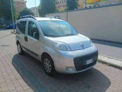 Usata Fiat Qubo Dynamic 69 CV (50 kW) 2014 Argento Monovolume