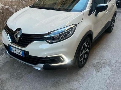 Usata Renault Captur Life 89 CV (65 kW) 2016 Bianco SUV