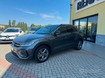 Usata VW T-Roc R-line 150 CV (110 kW) 2022 Nessuno(met.) SUV